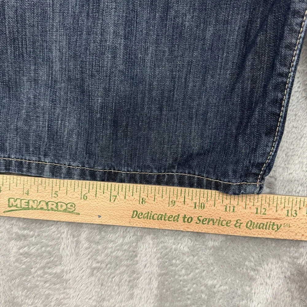 Levis actual size
